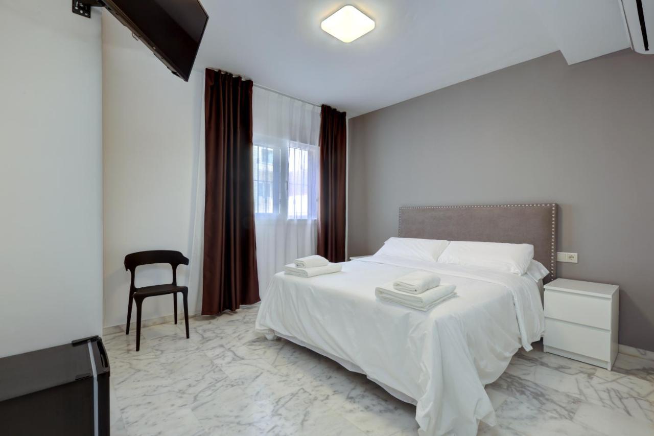 Hostal 37 Estepona Esterno foto