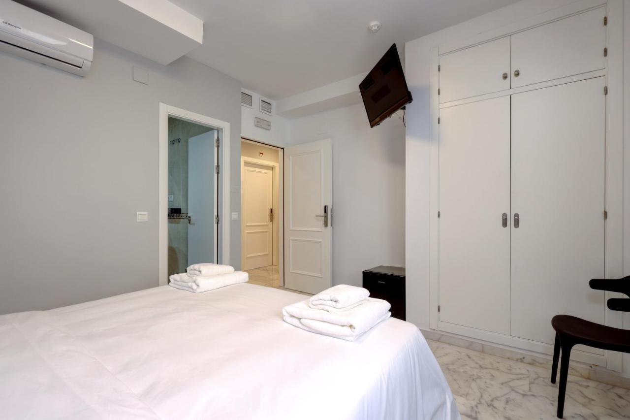 Hostal 37 Estepona Esterno foto