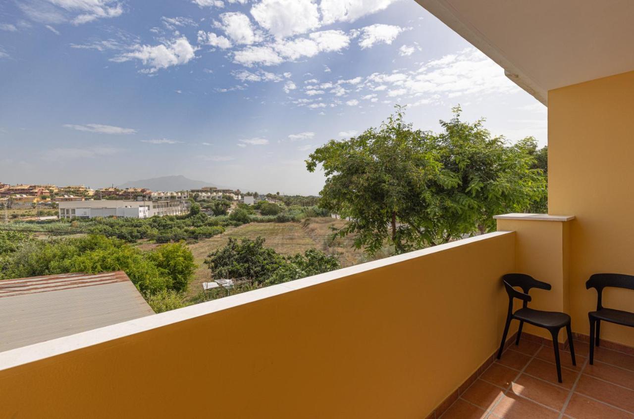 Hostal 37 Estepona Esterno foto